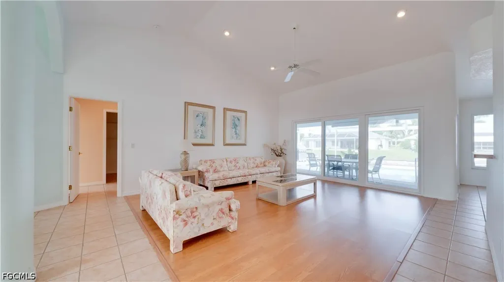3902 SE 13th Avenue Cape Coral FL 33904