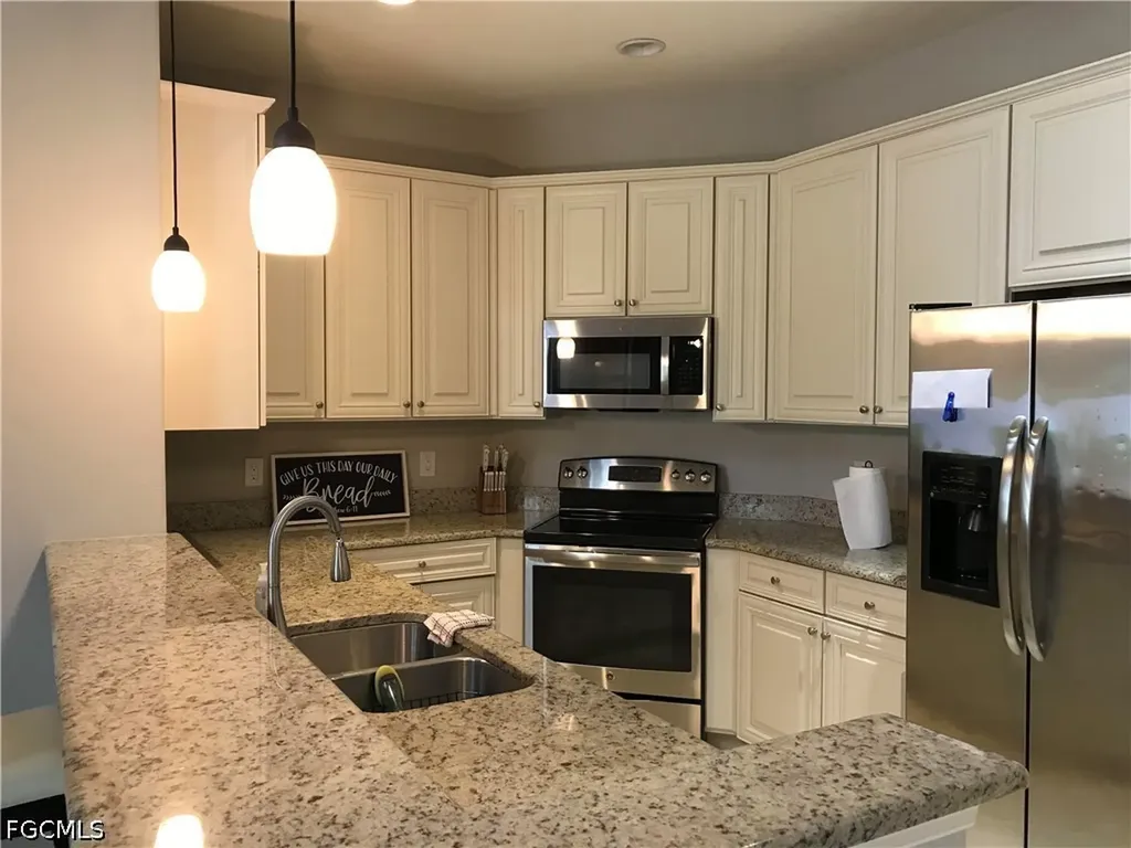 11875 Izarra Way Fort Myers FL 33912