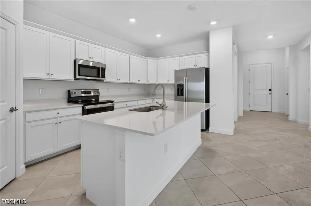 9156 Leatherwood Loop Lehigh Acres FL 33936