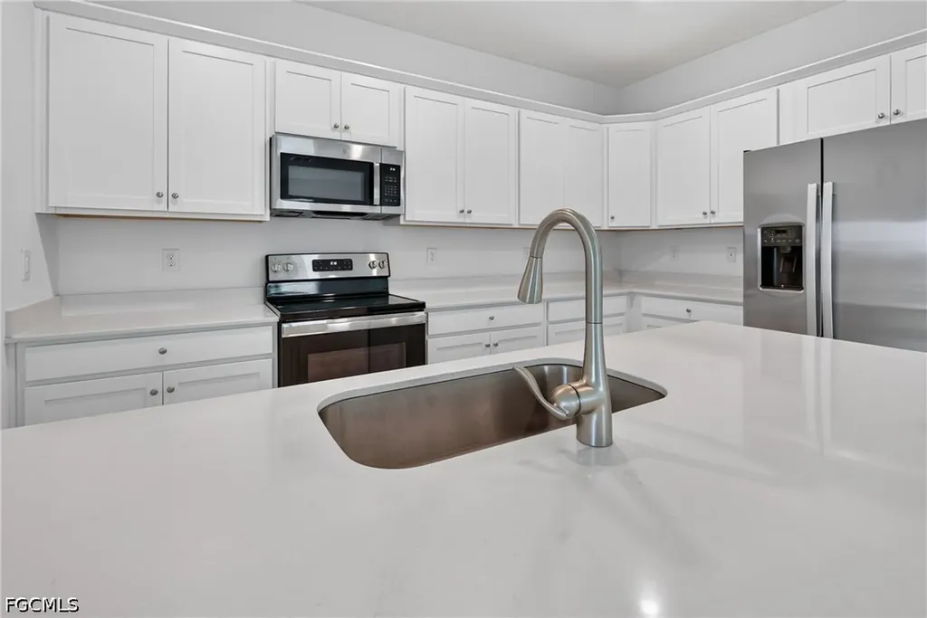 9156 Leatherwood Loop Lehigh Acres FL 33936