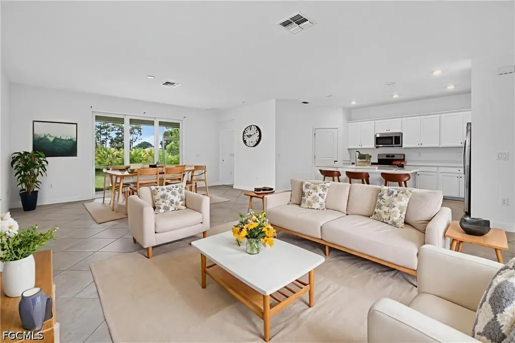9156 Leatherwood Loop Lehigh Acres FL 33936