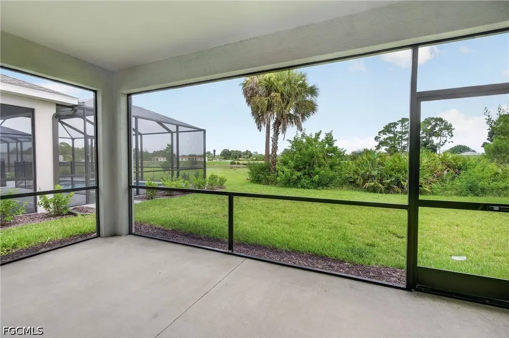 9156 Leatherwood Loop Lehigh Acres FL 33936