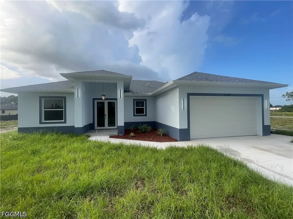 2702 30th Street SW Lehigh Acres FL 33976