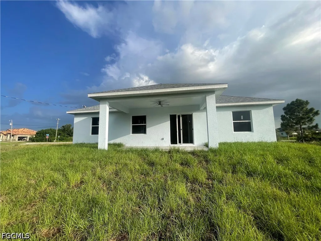 2702 30th Street SW Lehigh Acres FL 33976