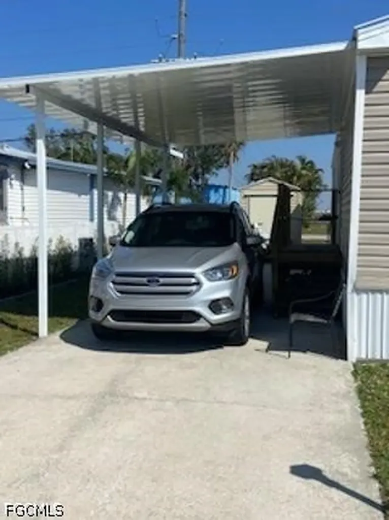 11000 Ballweg Lane Fort Myers FL 33908