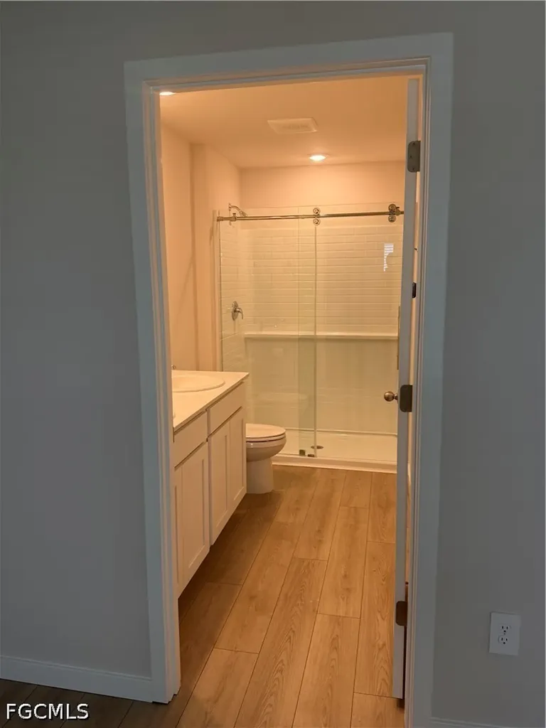 1106 NE 39th Terrace Cape Coral FL 33909
