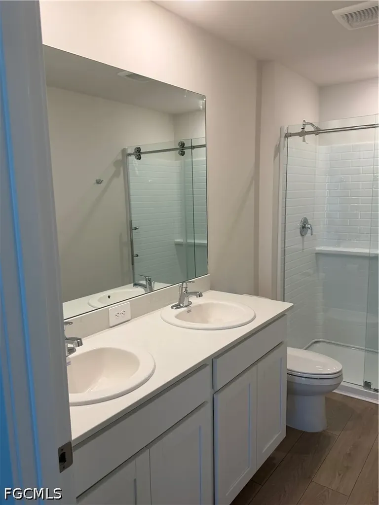 1106 NE 39th Terrace Cape Coral FL 33909