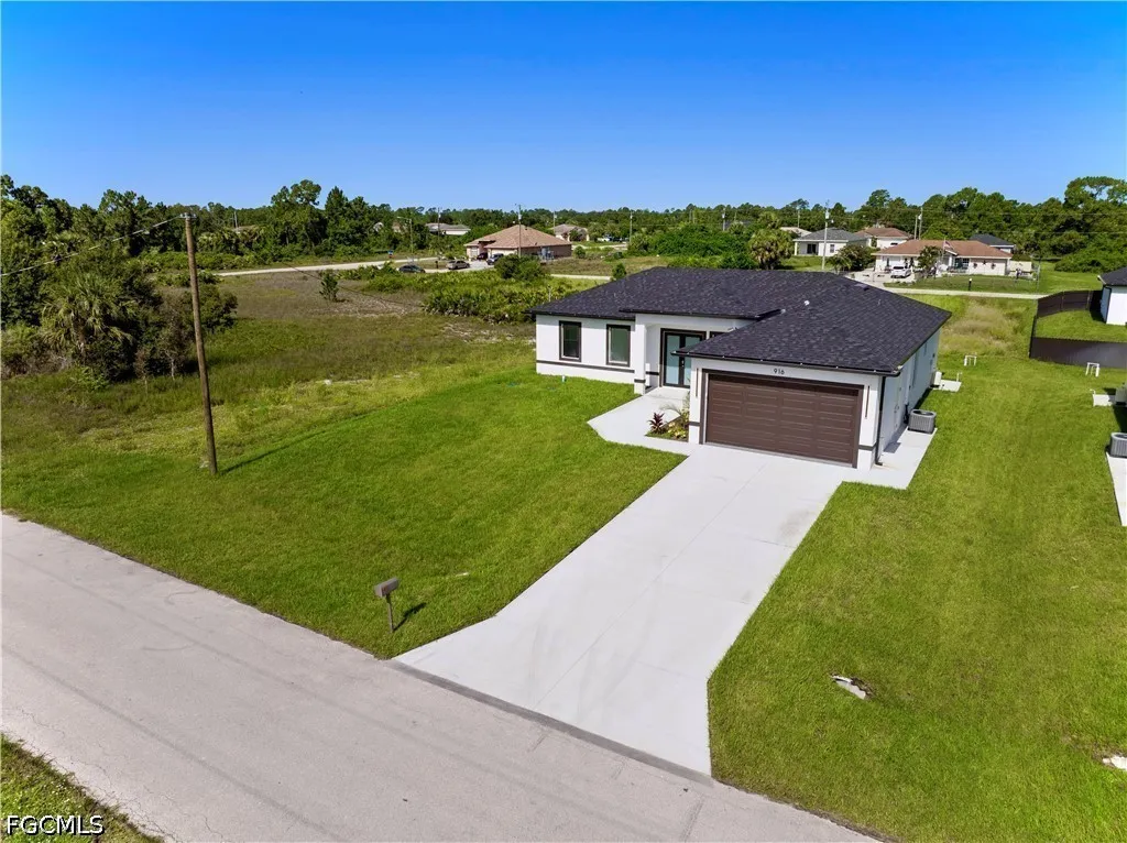916 Manresa Avenue S Lehigh Acres FL 33974