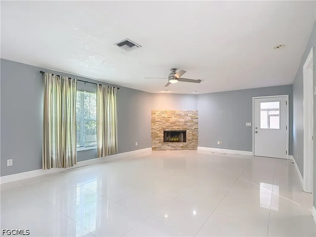 19330 Meredith Road North Fort Myers FL 33917