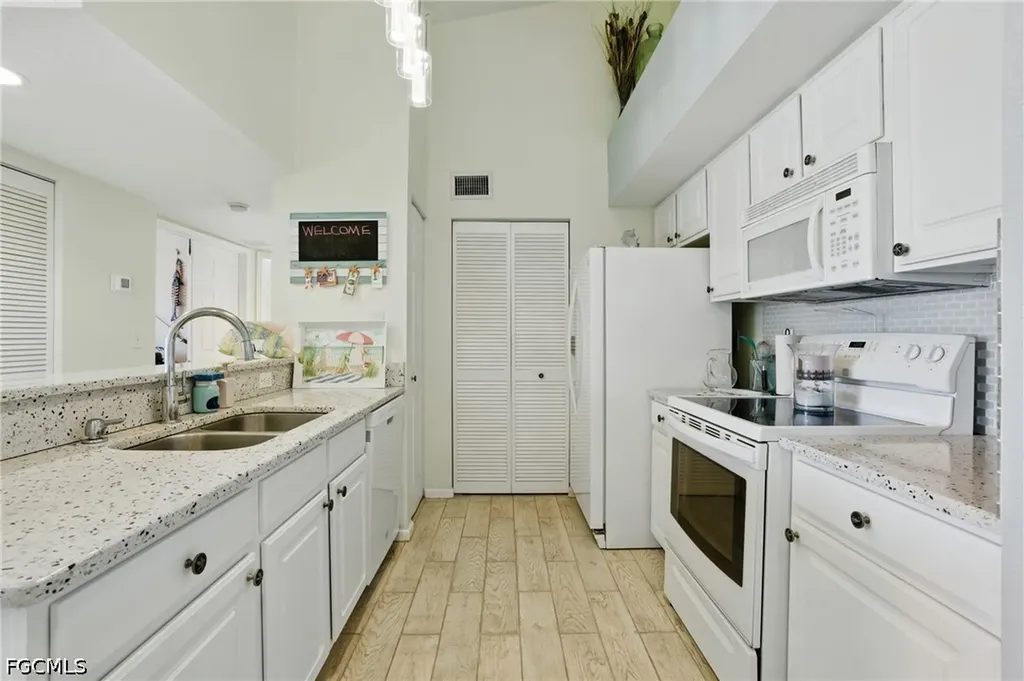 4121 Residence Drive Fort Myers FL 33901