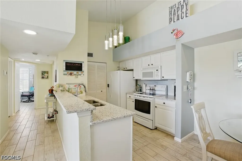 4121 Residence Drive Fort Myers FL 33901