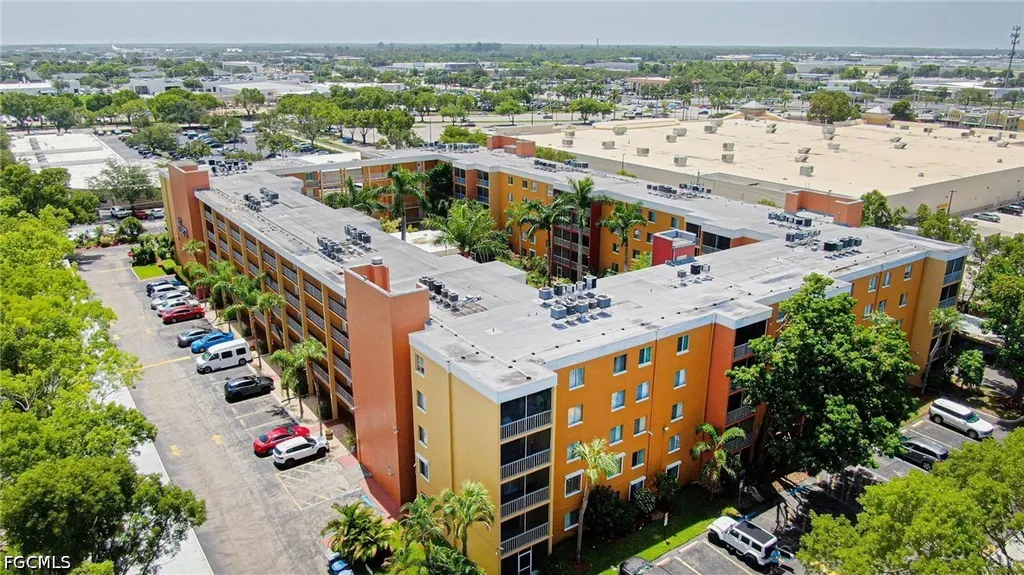 2366 E Mall Drive Fort Myers FL 33901