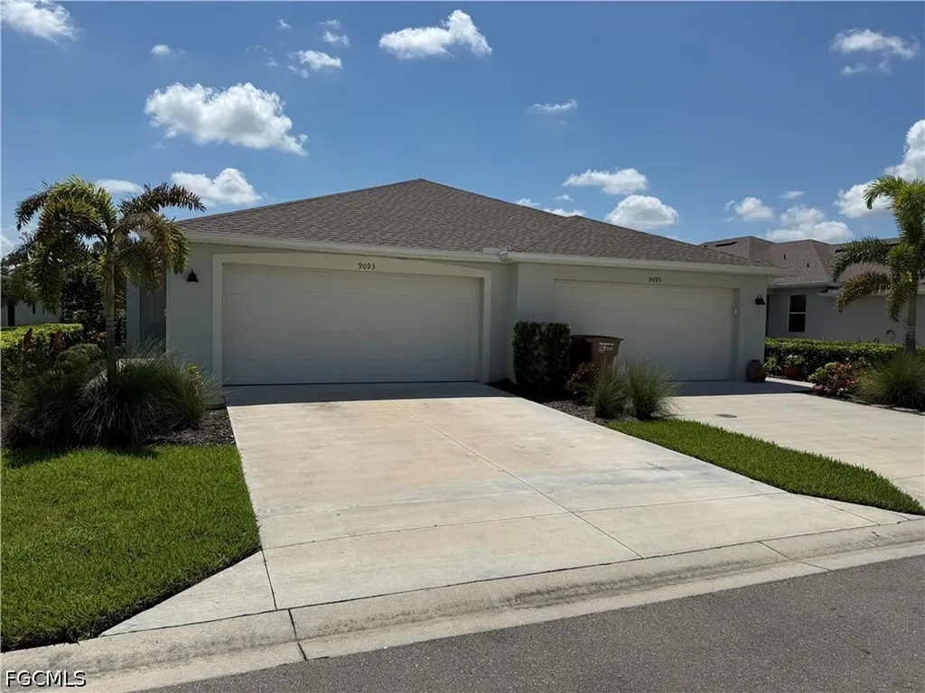 9093 Leatherwood Loop Lehigh Acres FL 33936