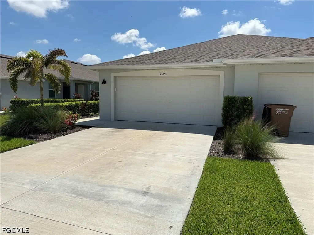 9093 Leatherwood Loop Lehigh Acres FL 33936