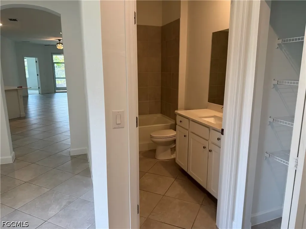 9093 Leatherwood Loop Lehigh Acres FL 33936