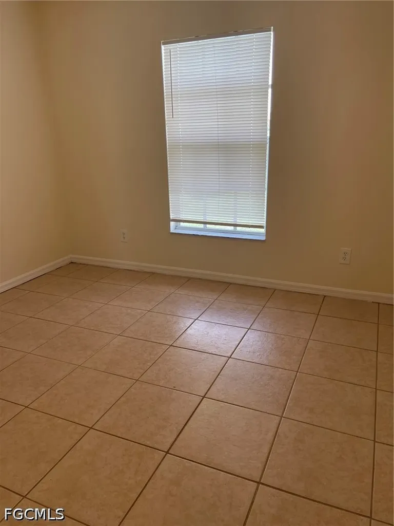 2605/2607 Sunniland Boulevard Lehigh Acres FL 33971