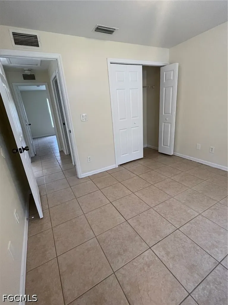 2605/2607 Sunniland Boulevard Lehigh Acres FL 33971