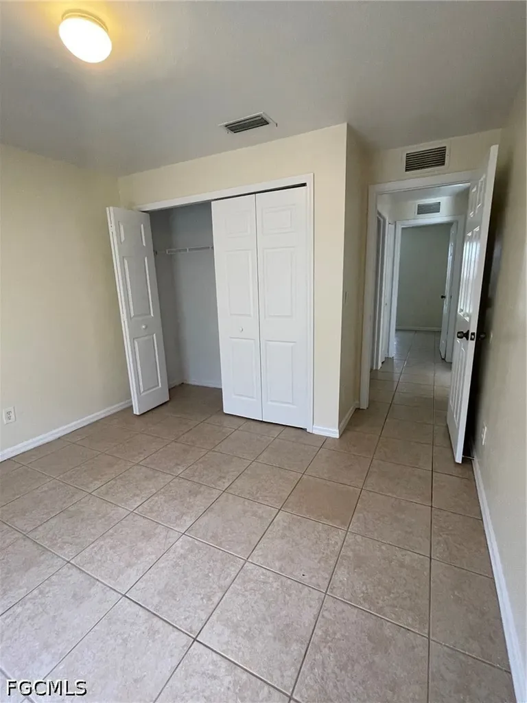 2605/2607 Sunniland Boulevard Lehigh Acres FL 33971