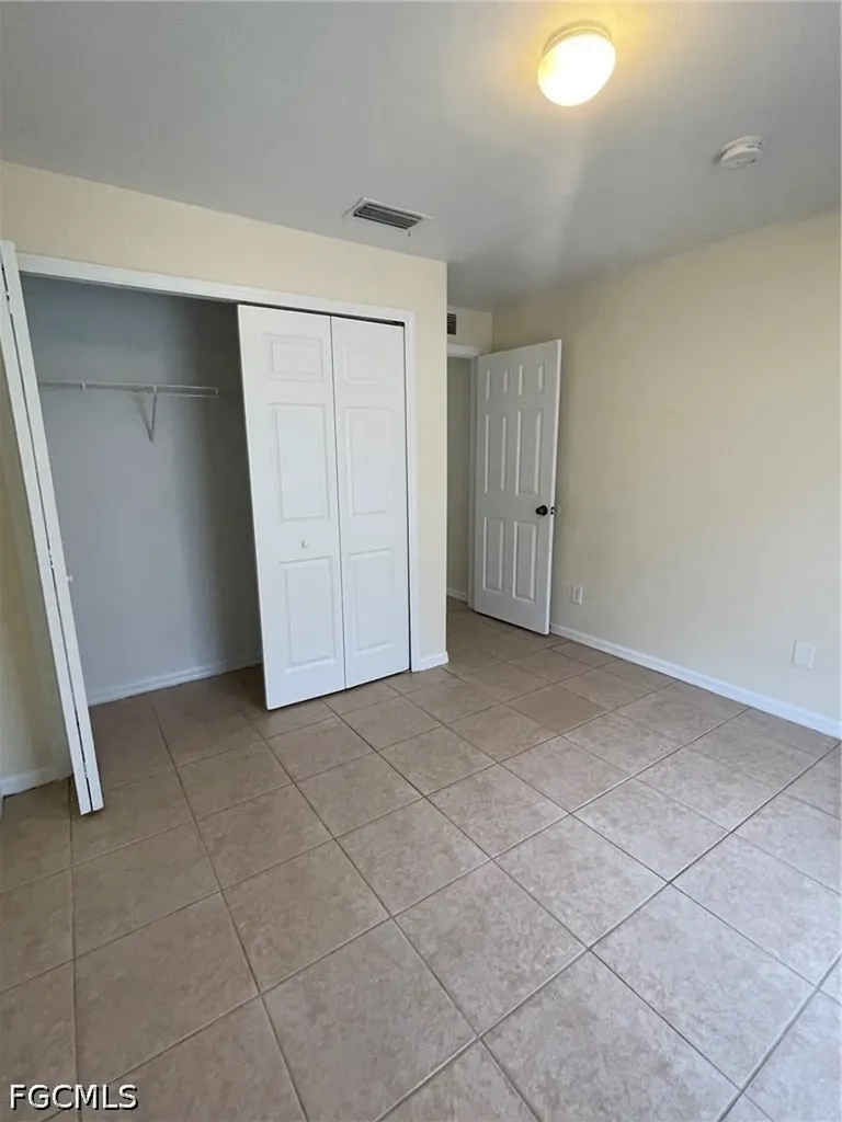 2605/2607 Sunniland Boulevard Lehigh Acres FL 33971