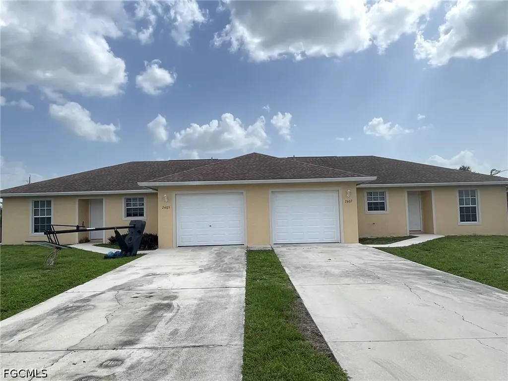2605/2607 Sunniland Boulevard Lehigh Acres FL 33971