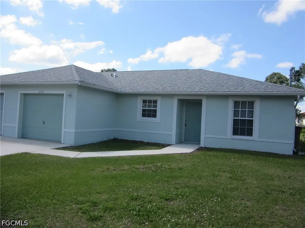 4521/4523 22nd Street SW Lehigh Acres FL 33973