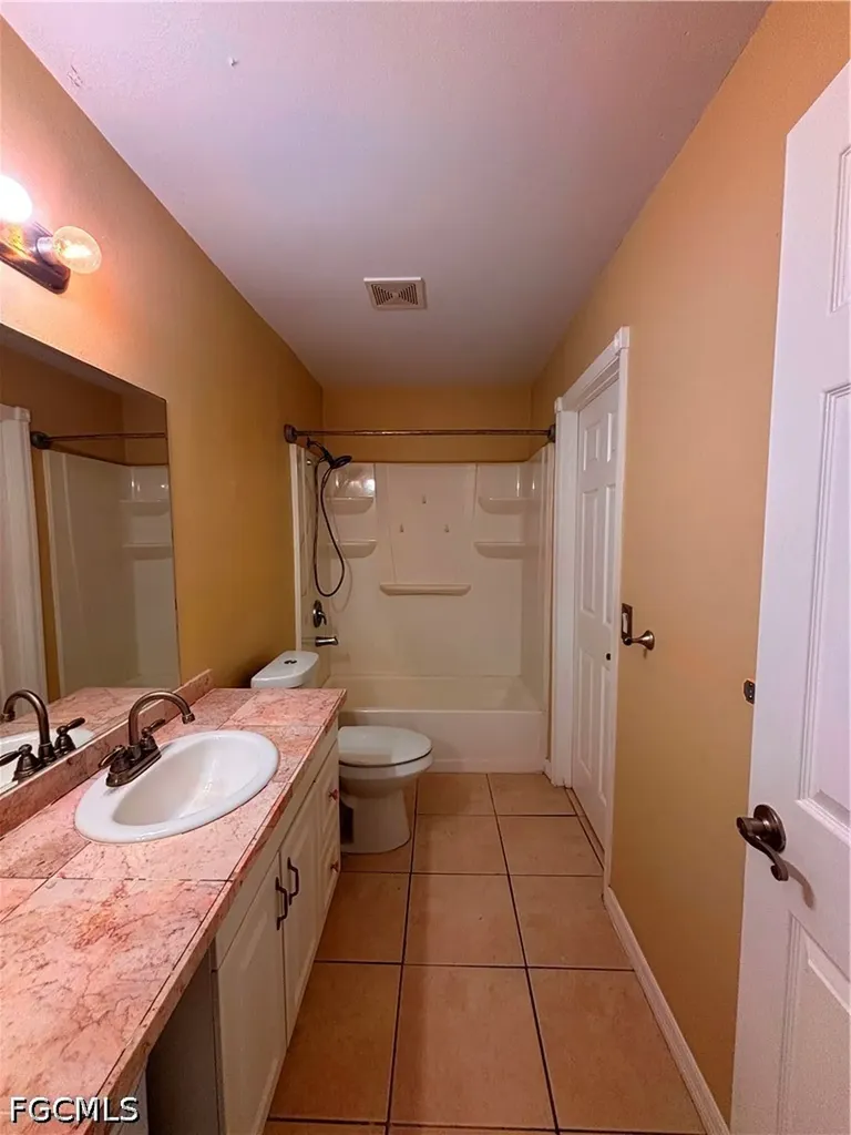 1977 46th Street SW Naples FL 34116