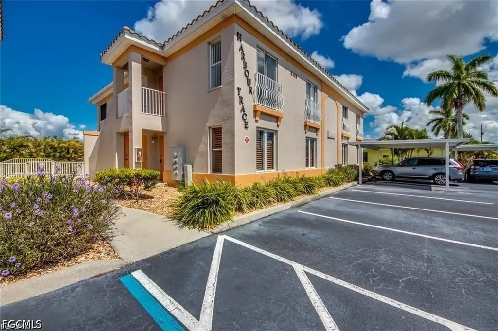 5308 Chiquita Boulevard S Cape Coral FL 33914
