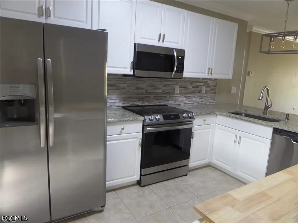 5308 Chiquita Boulevard S Cape Coral FL 33914