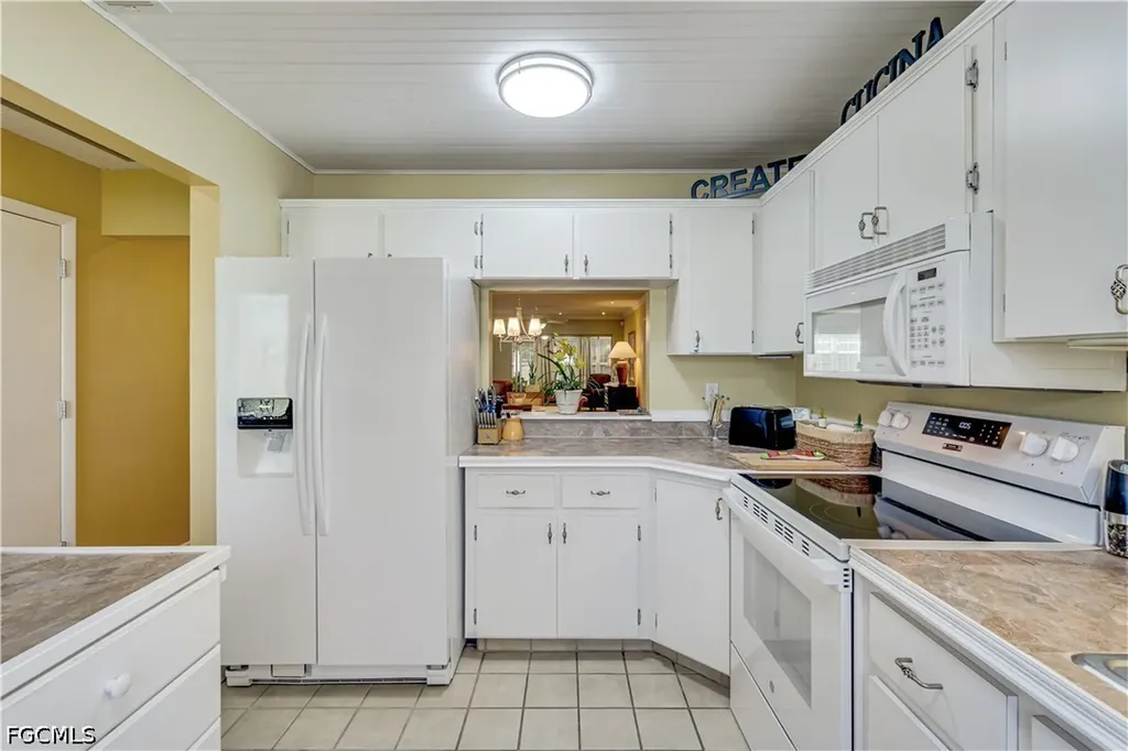 7079 Cedarhurst Drive Fort Myers FL 33919