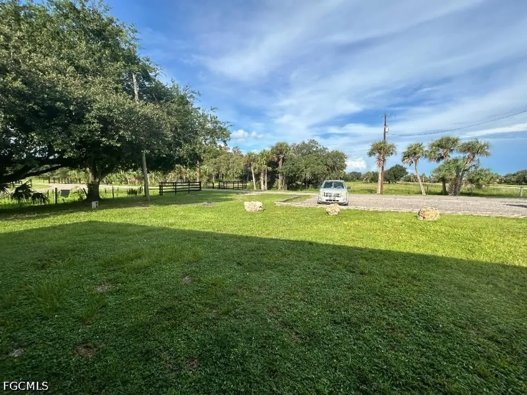 5099 Sr 80 Labelle FL 33935