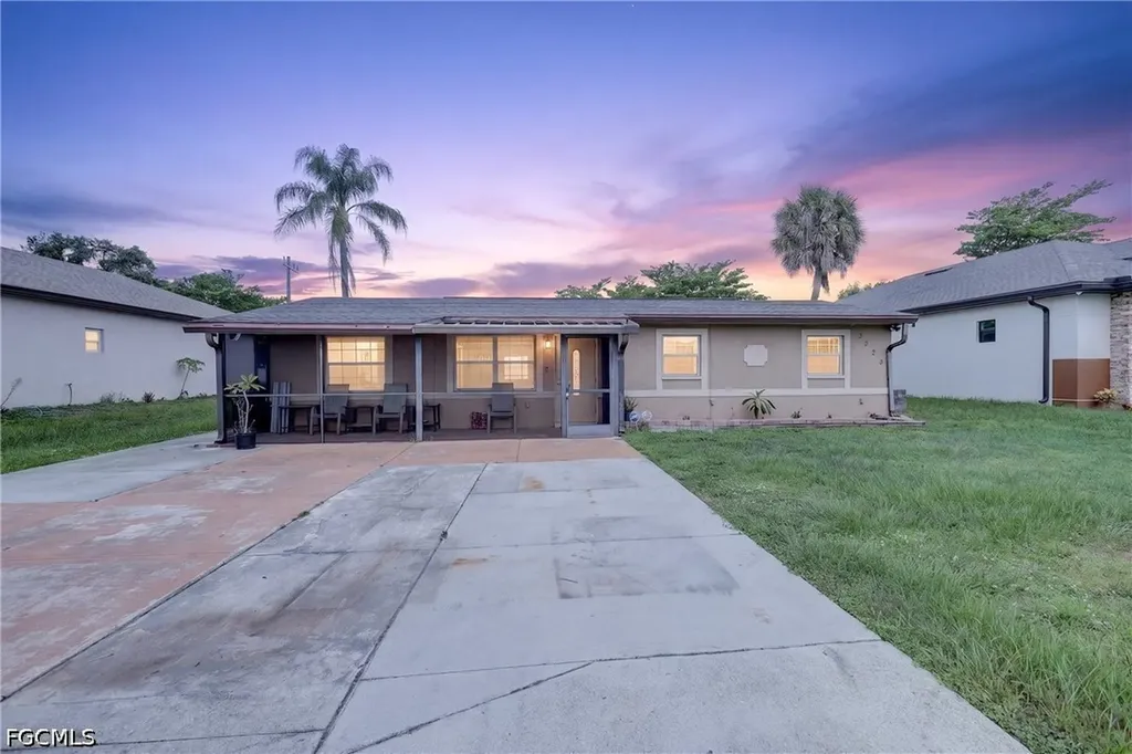 2238 Towles Street Fort Myers FL 33916