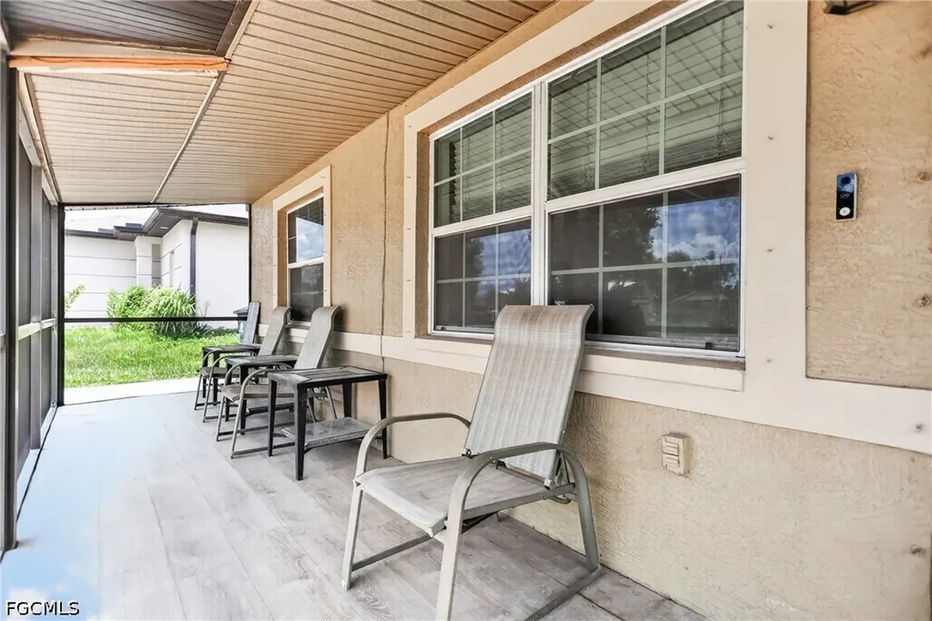2238 Towles Street Fort Myers FL 33916
