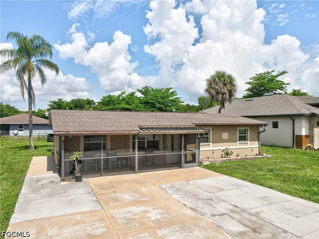 2238 Towles Street Fort Myers FL 33916