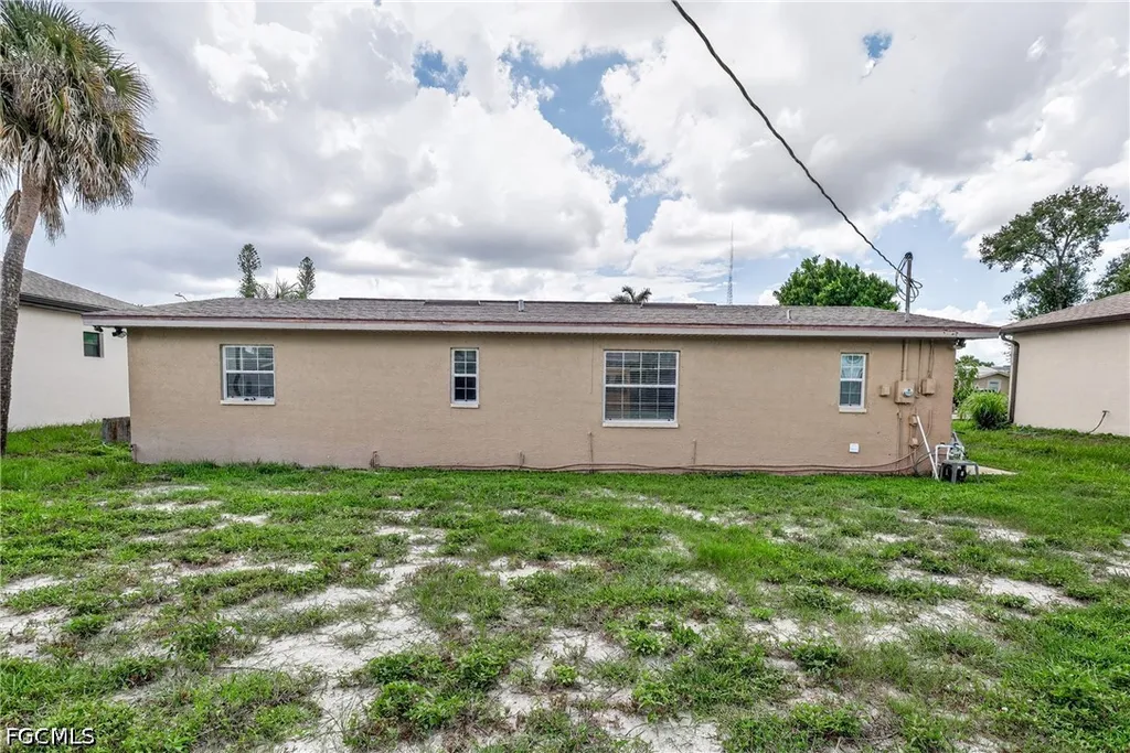 2238 Towles Street Fort Myers FL 33916