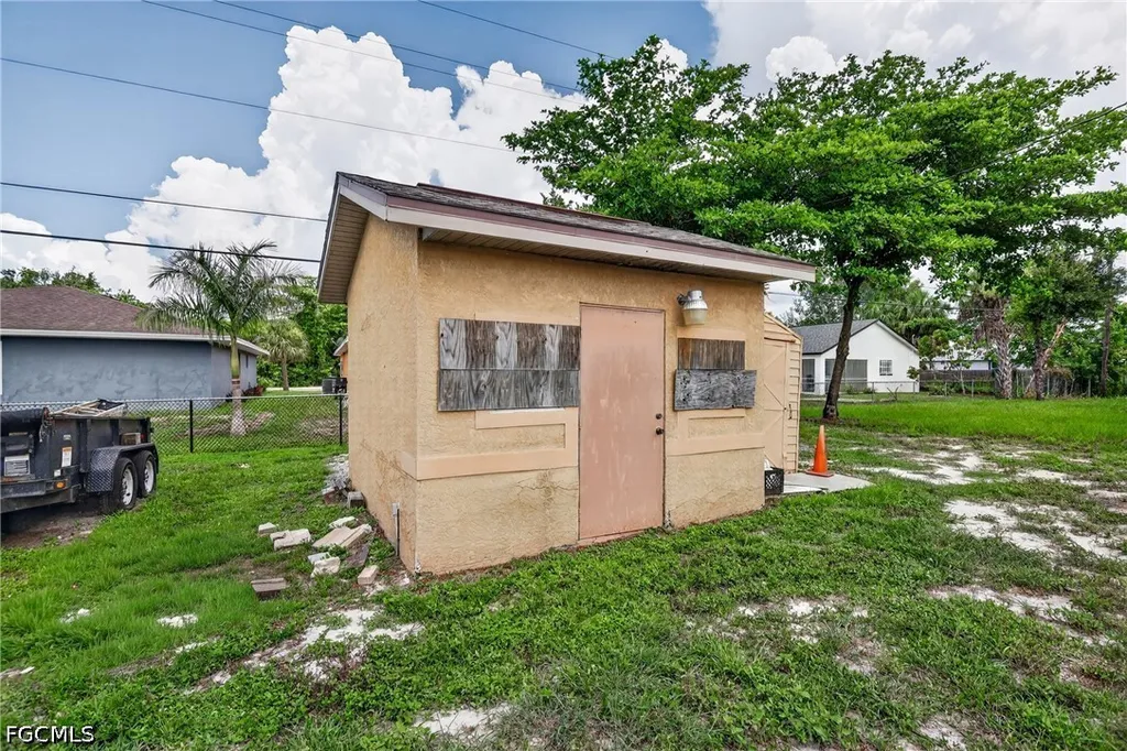 2238 Towles Street Fort Myers FL 33916