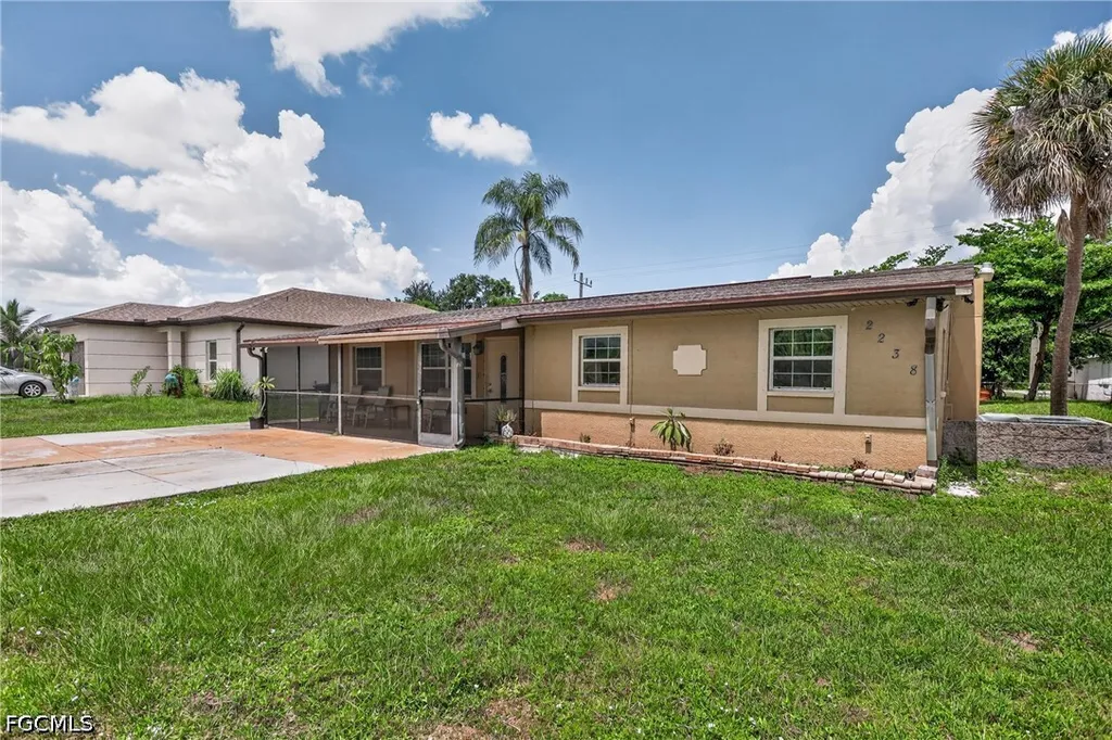 2238 Towles Street Fort Myers FL 33916