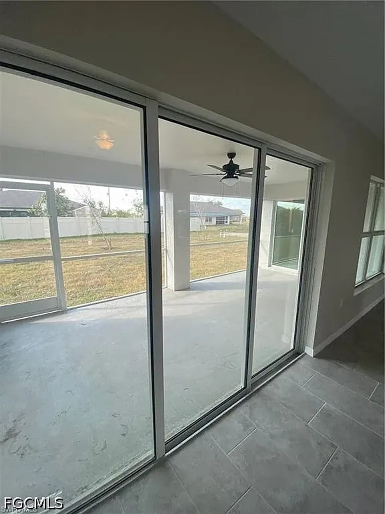 2930 Diplomat Parkway W Cape Coral FL 33993