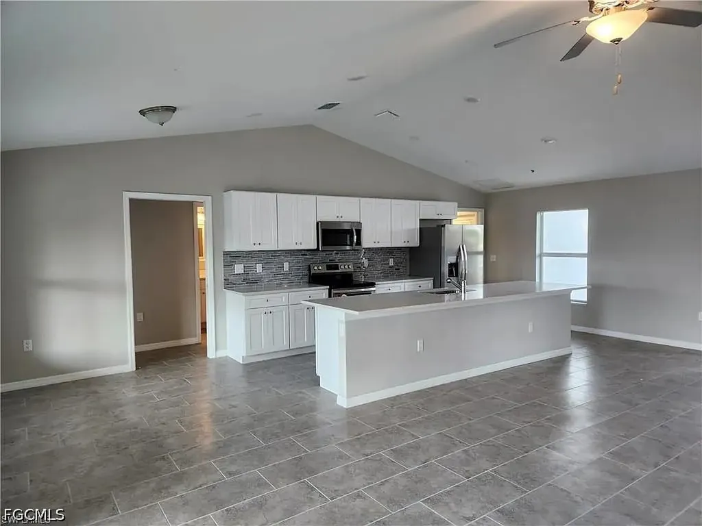 2930 Diplomat Parkway W Cape Coral FL 33993