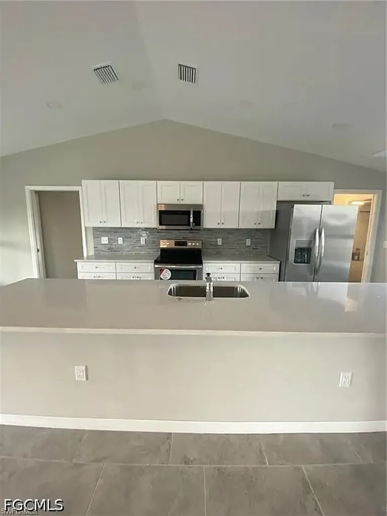 2930 Diplomat Parkway W Cape Coral FL 33993