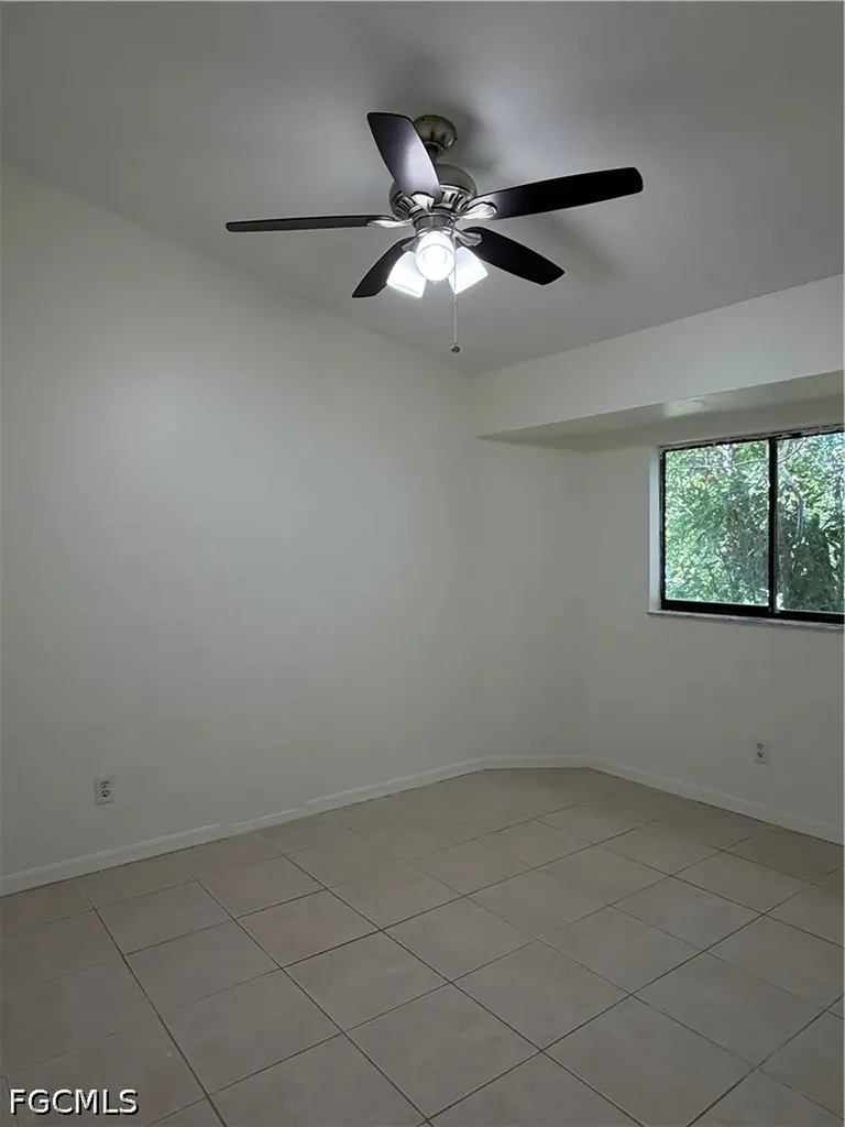 1905 NE 6th Street Cape Coral FL 33909