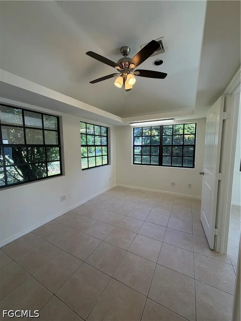 1905 NE 6th Street Cape Coral FL 33909