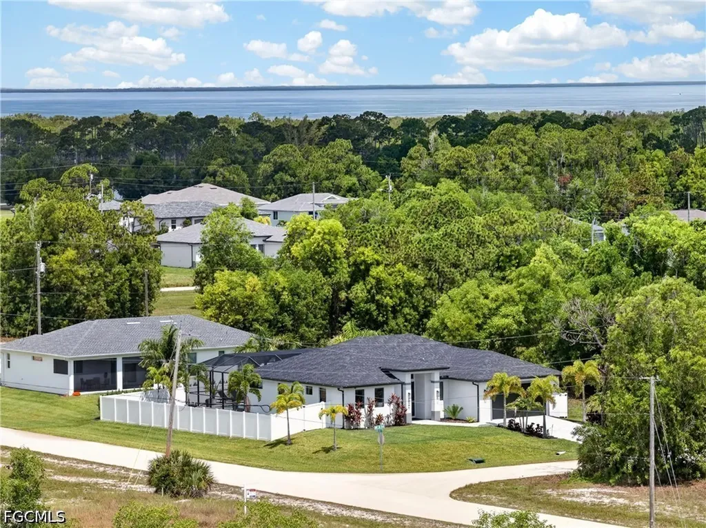 4700 NW 38th Avenue Cape Coral FL 33993