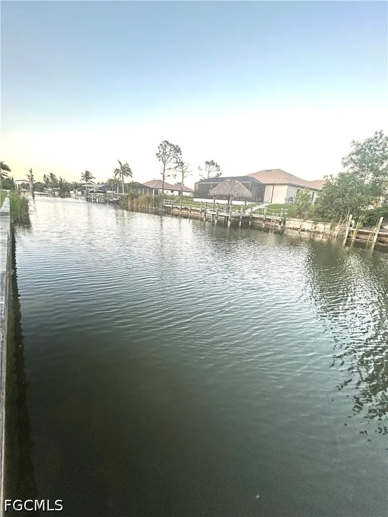 1931 SW 17th Place Cape Coral FL 33991