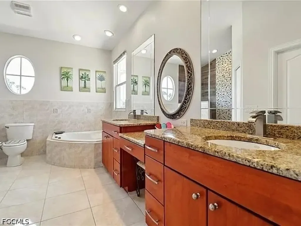 1931 SW 17th Place Cape Coral FL 33991