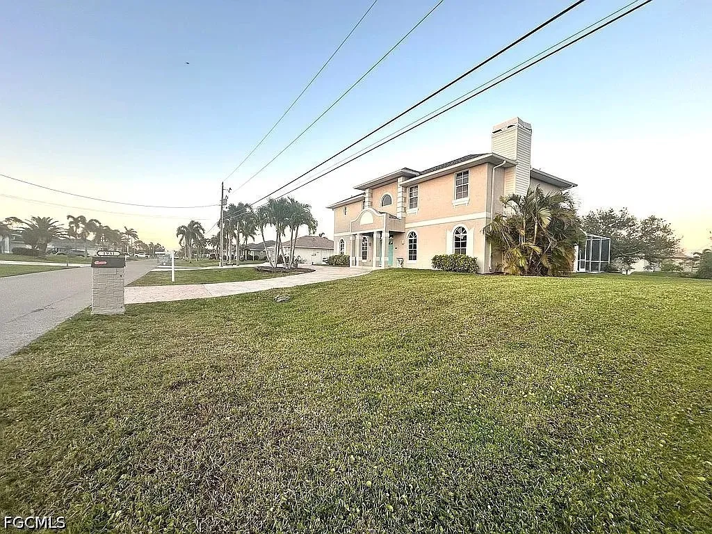 1931 SW 17th Place Cape Coral FL 33991