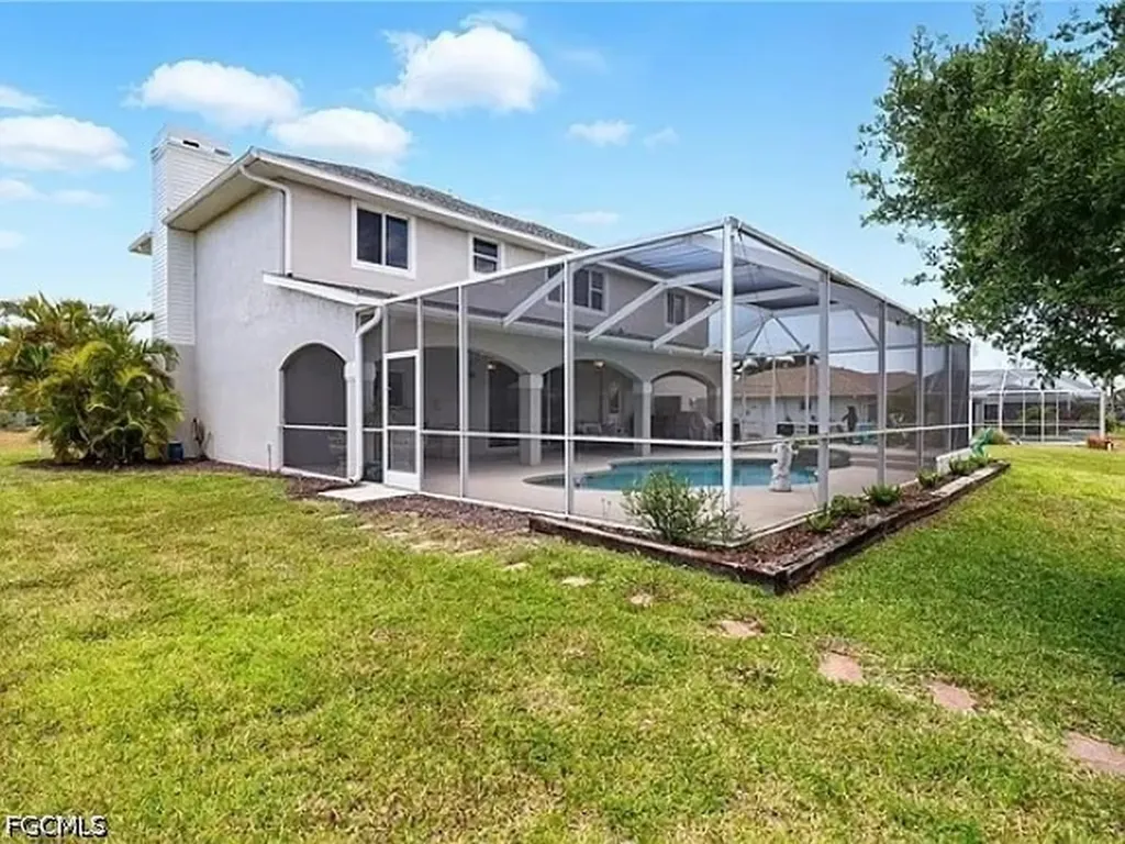 1931 SW 17th Place Cape Coral FL 33991