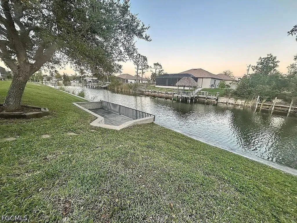 1931 SW 17th Place Cape Coral FL 33991