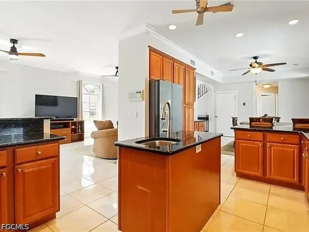 1931 SW 17th Place Cape Coral FL 33991