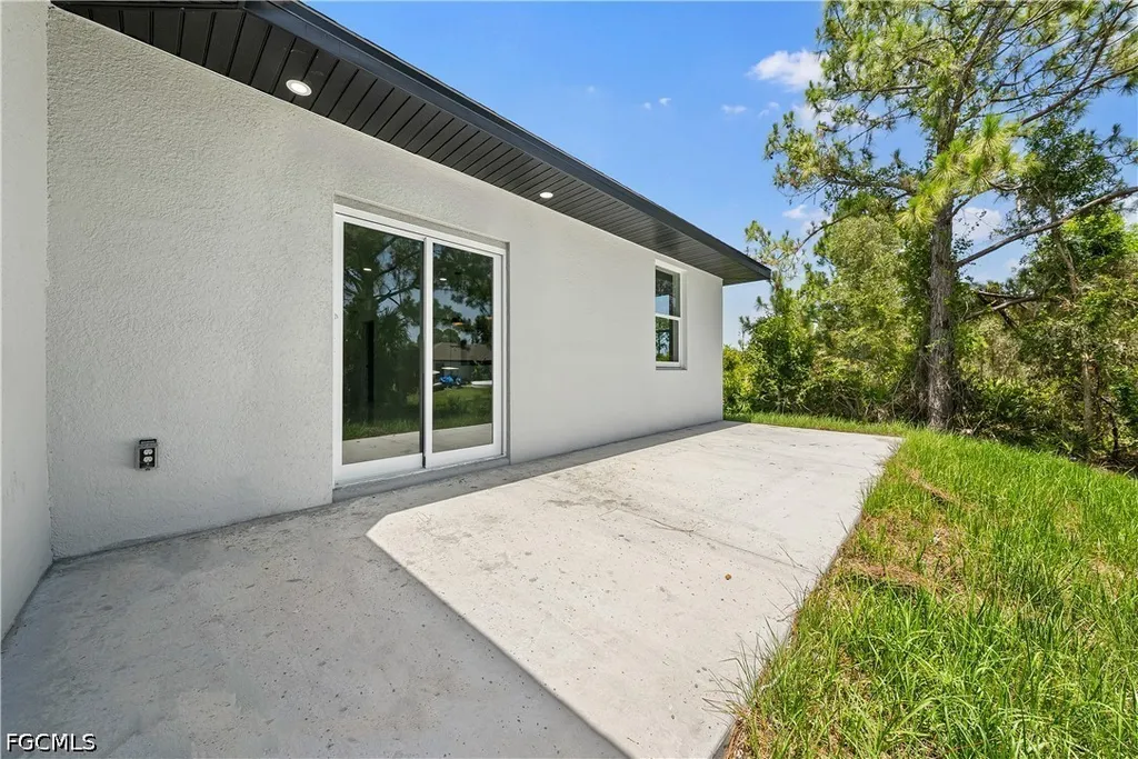 3203 66th Street W Lehigh Acres FL 33971