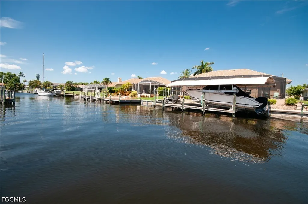 3332 SE 19th Avenue Cape Coral FL 33904